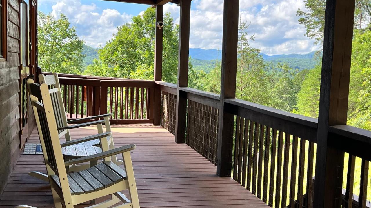 Mistletoe Cabin- Private Cabin W Views, Hottub, Pet Friendly Murphy Bagian luar foto