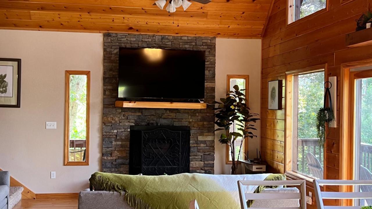 Mistletoe Cabin- Private Cabin W Views, Hottub, Pet Friendly Murphy Bagian luar foto