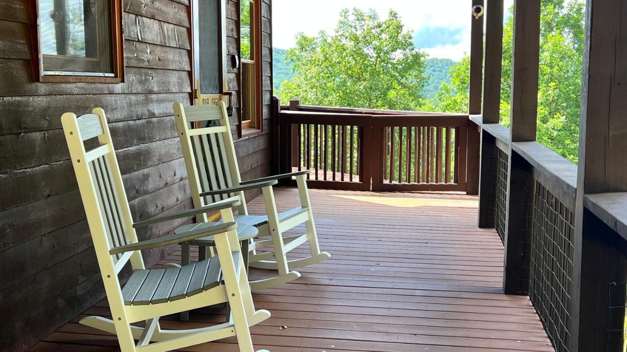 Mistletoe Cabin- Private Cabin W Views, Hottub, Pet Friendly Murphy Bagian luar foto