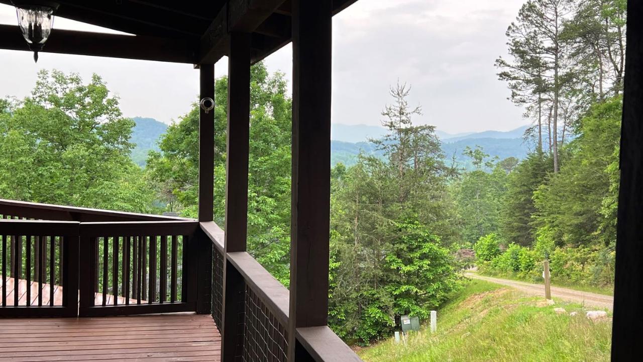 Mistletoe Cabin- Private Cabin W Views, Hottub, Pet Friendly Murphy Bagian luar foto